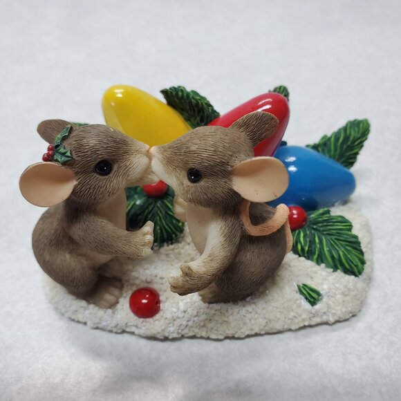 Charming Tails Figurine Collectible Kiss-Mas Lights - Picture 2 of 12